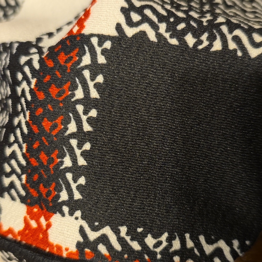 Final/Dress - Picture 2 of 4